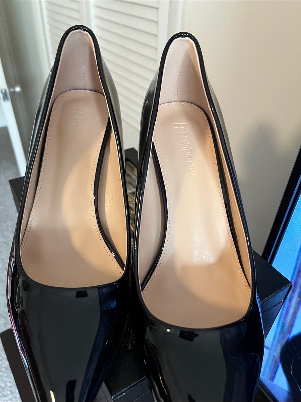 Black Patent Pointed-Toe Pumps with red bottoms - Picture 6 of 6